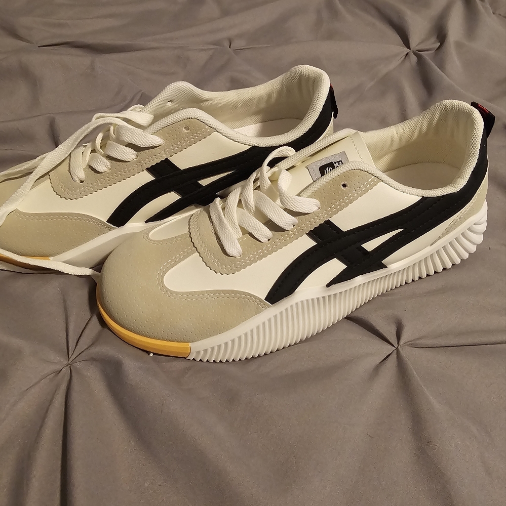 Cute Black and Cream Sneakers Size 10